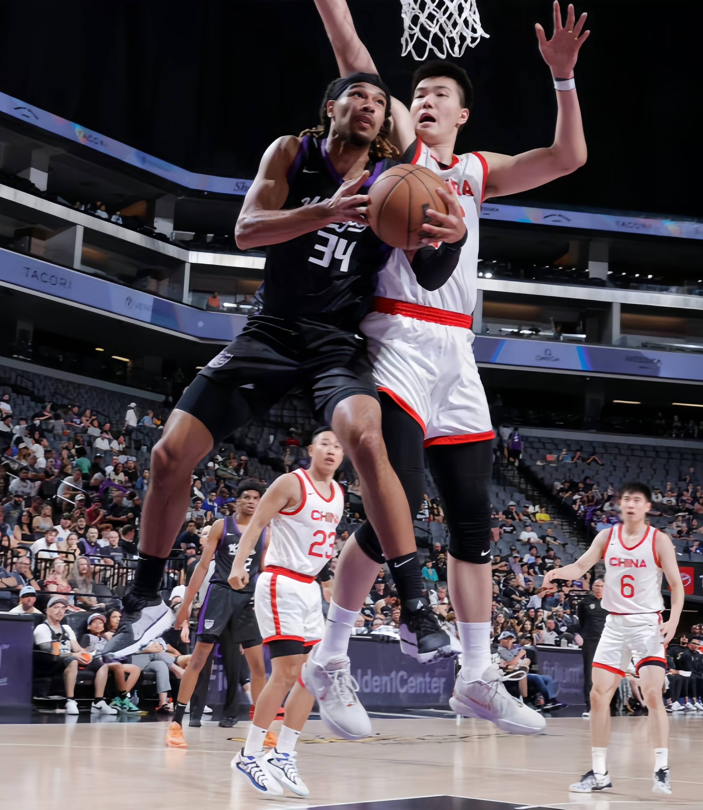 米兰体育milan-精彩巅峰对决，国内篮球圈引人瞩目